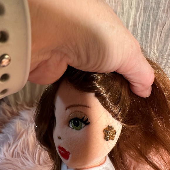 TY Cutie Cathy Doll Poseable doll with shirt and jeans - Picture 4 of 9